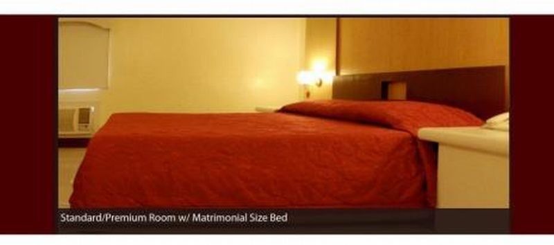 מנילה Cherry Blossoms Hotel מראה חיצוני תמונה