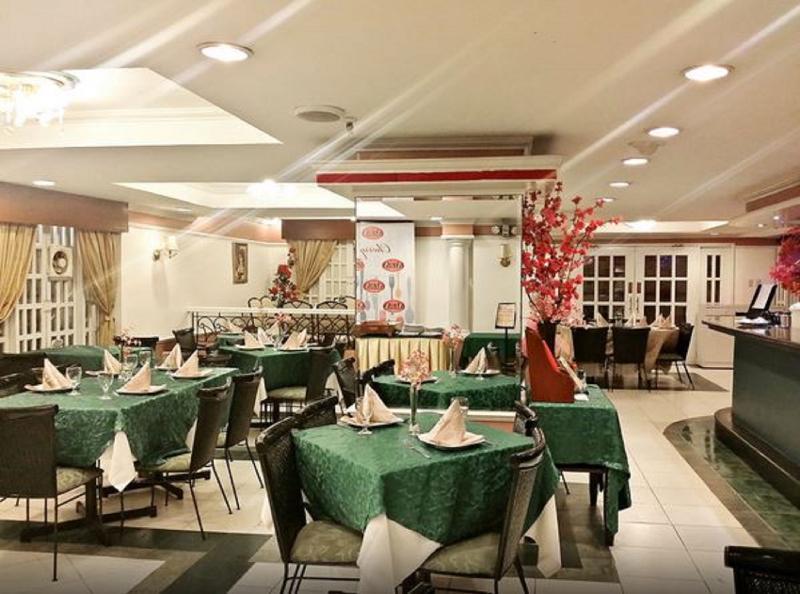 מנילה Cherry Blossoms Hotel מראה חיצוני תמונה