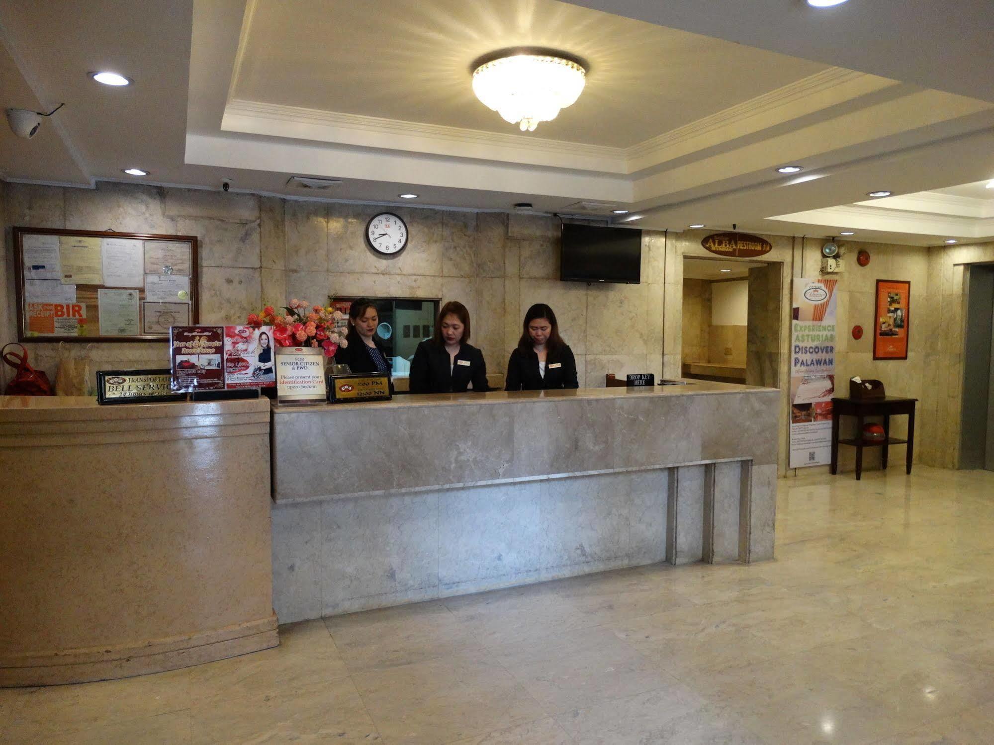 מנילה Cherry Blossoms Hotel מראה חיצוני תמונה